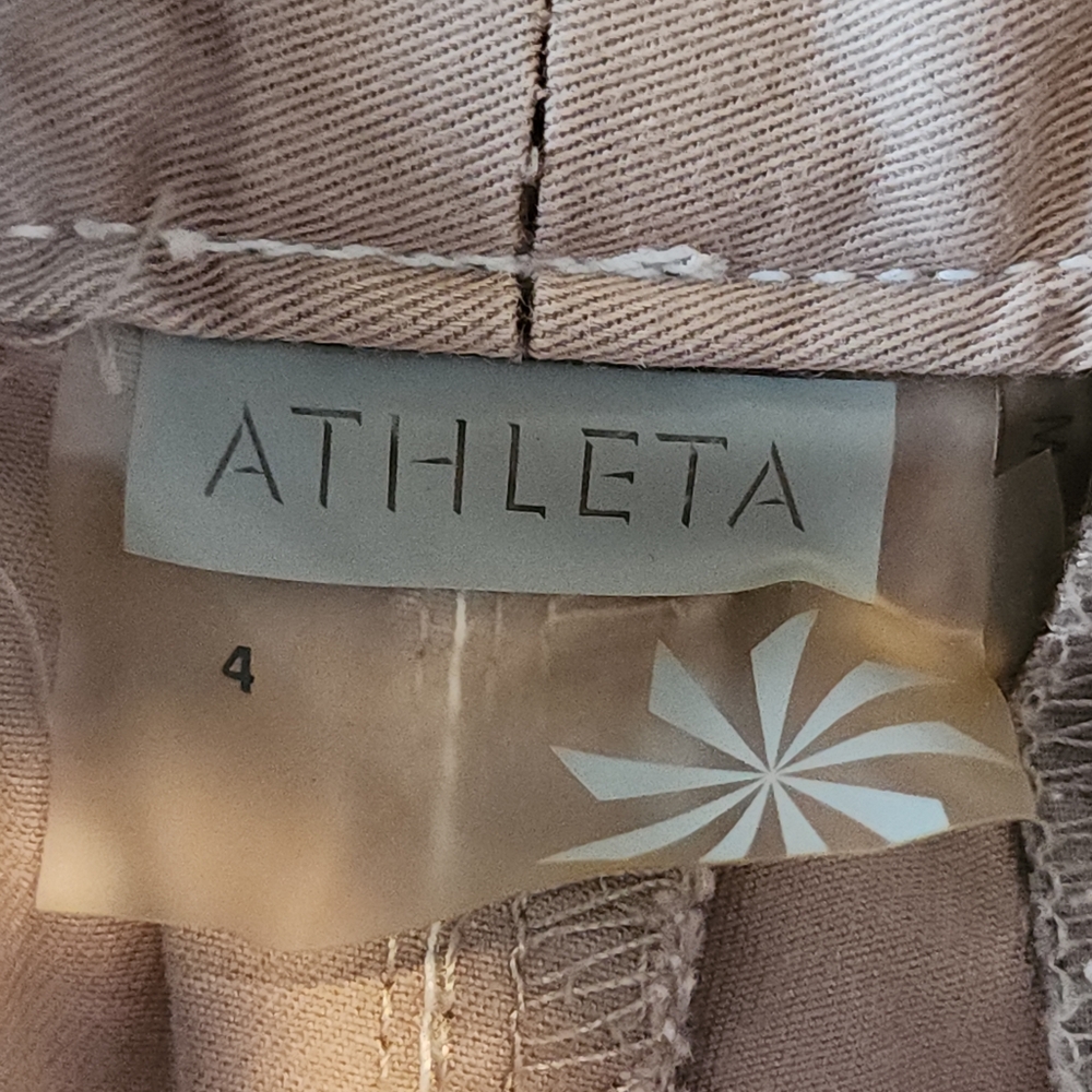 Athleta Hiking cargo shorts size 4 tan - Picture 7 of 8